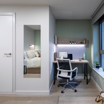 Deluxe En Suite - Image 1